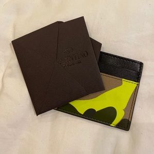Garavani wallet